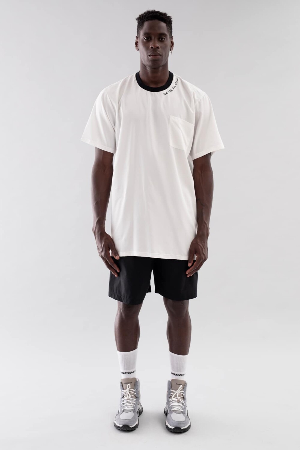 WHITE POCKET TEE