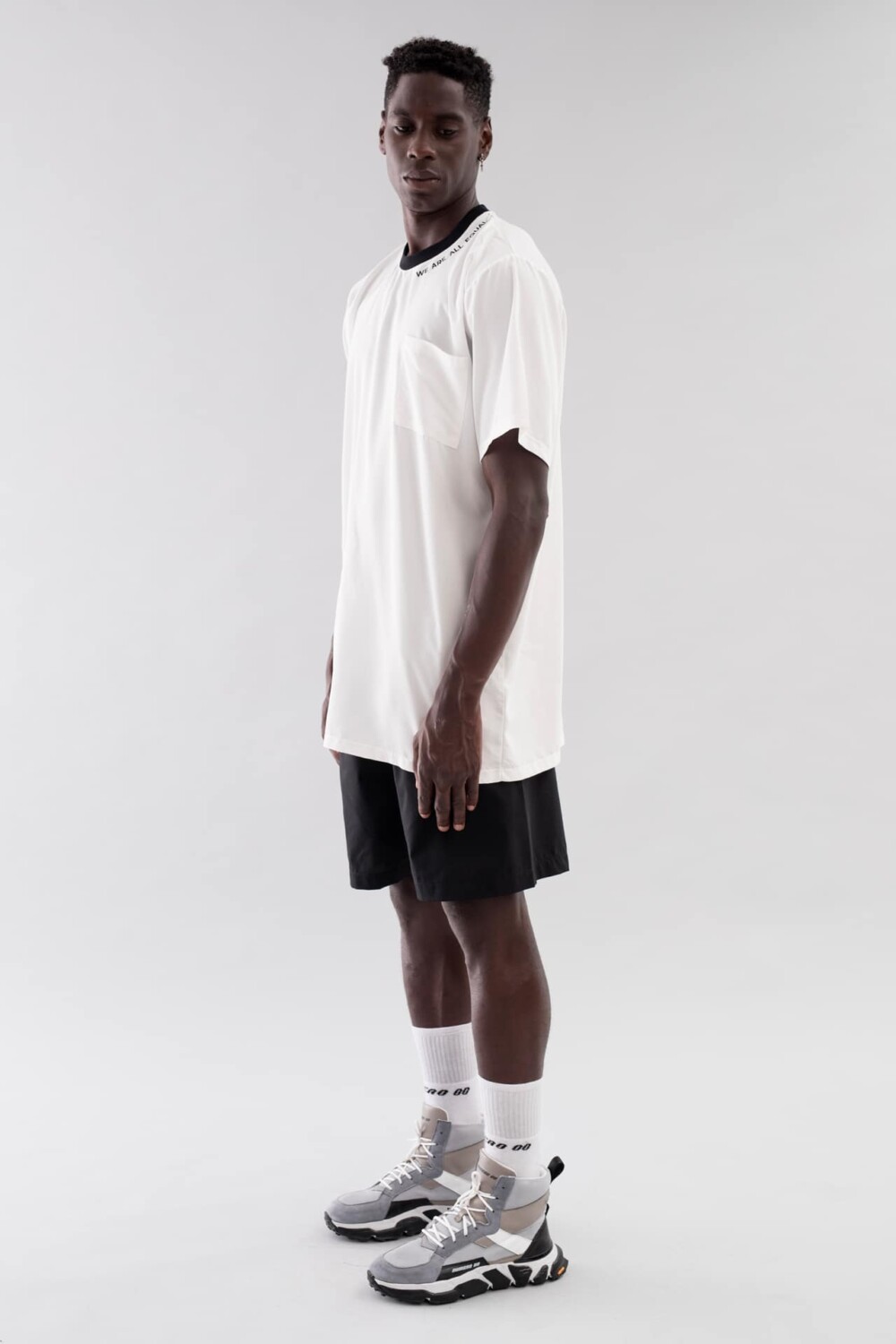 WHITE POCKET TEE - Image 4